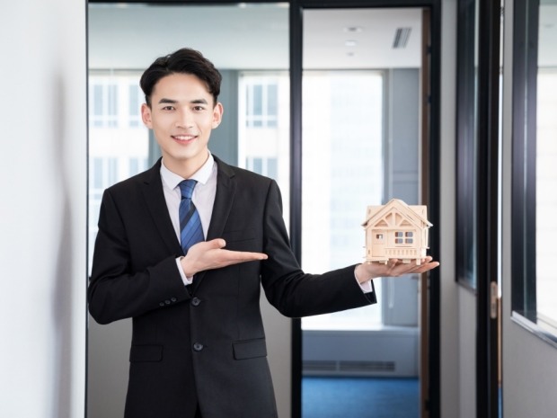 看房后换个中介成交构成“跳单”吗？合同未签中介费该付吗？(图1)