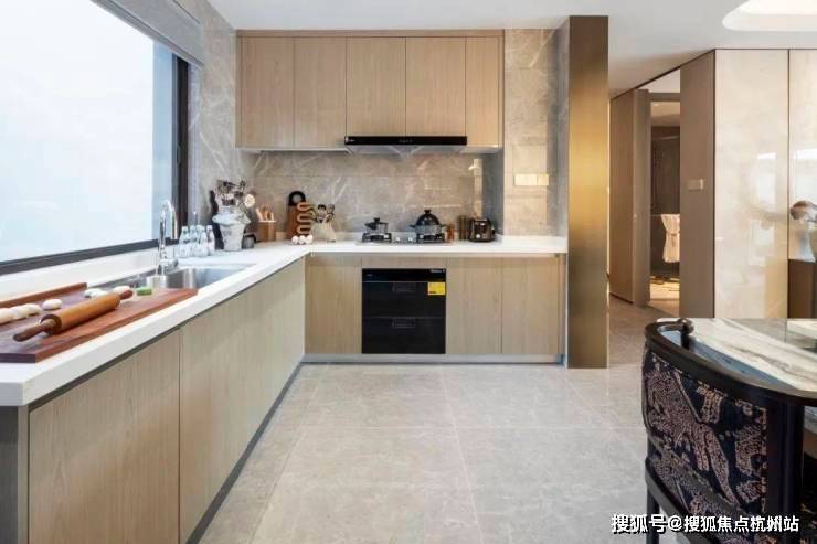 春风湖滨售楼处电话→春风湖滨售楼中心前台电话→2026春风湖滨楼盘百科→楼盘网站→楼盘测评→售楼中心电话→来电预约看房(图7)