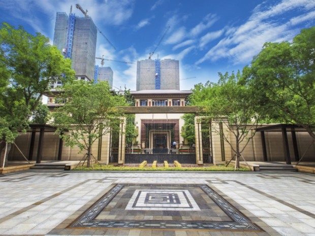 4岁男孩14楼坠亡,物业竟然要承担这些责任(图1) 4岁男孩14楼坠亡,物业竟然要承担这些责任(图1)