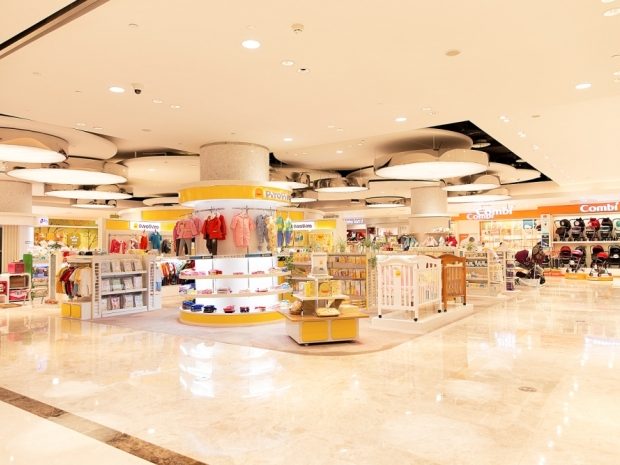 600万商铺烂尾7年，竟然在2025年前迎来华丽变身(图1)