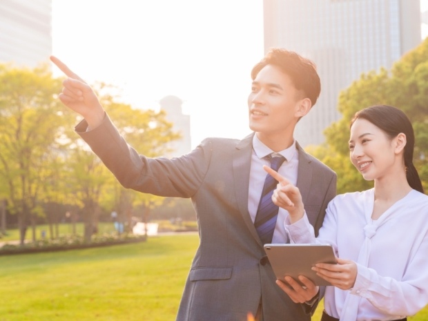 婚姻期间一人买房，竟然不是个人财产？法律真相让你意想不到(图1)